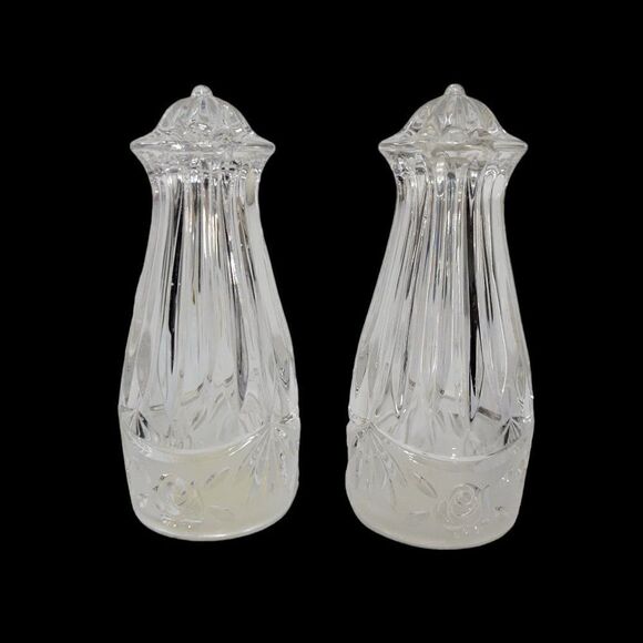 Oneida Southern Garden Glass Salt & Pepper Shakers - Picture 1 of 8